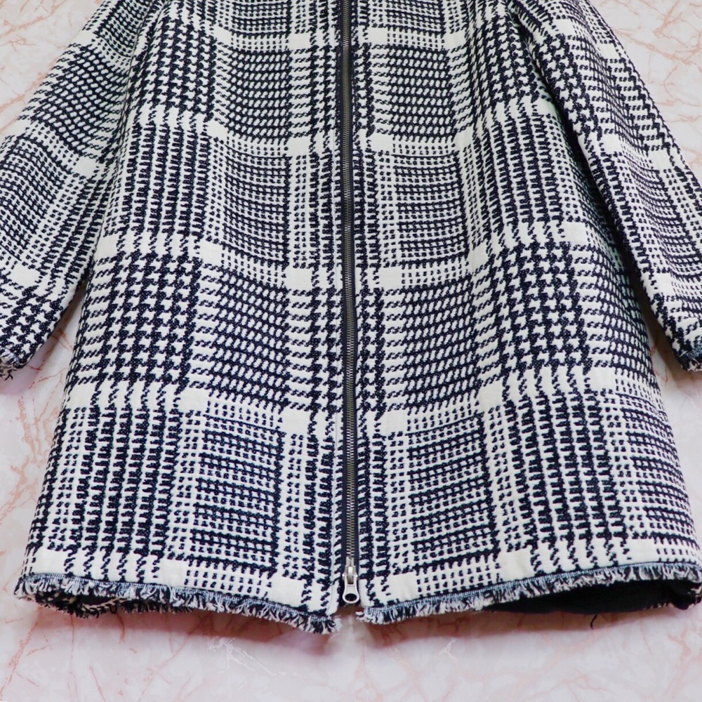 Cupcakes & Cashmere Fringe Edges Plaid Long Jacket - Picture 6 of 8